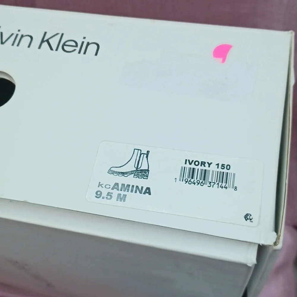Calvin Klein Kcamina Leather NIB